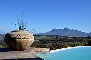 Holiday home Bezweni Lodge Sir Lowry Pass
